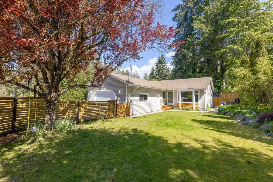 5700 Trident AVE, Sechelt, BC V0N 3A0