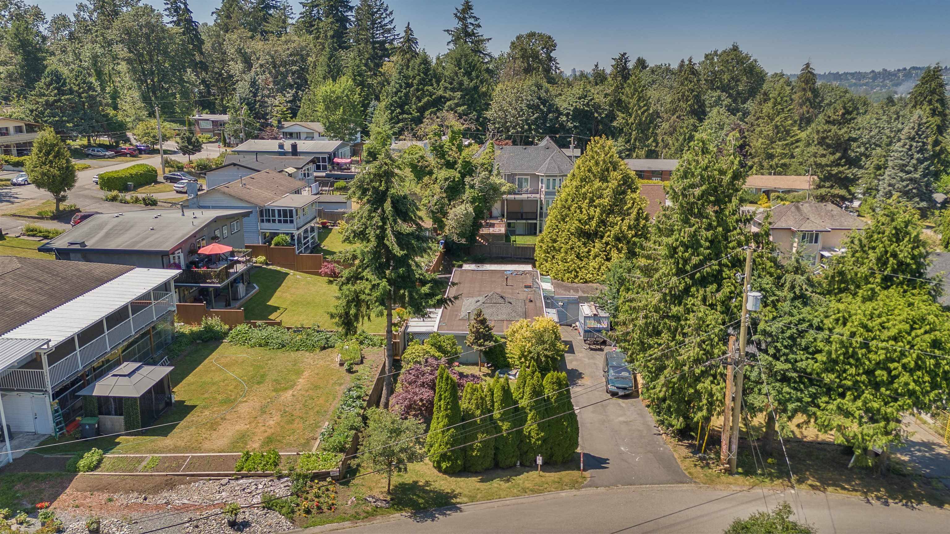 Surrey, BC V3R 2Z2,11277 134 ST