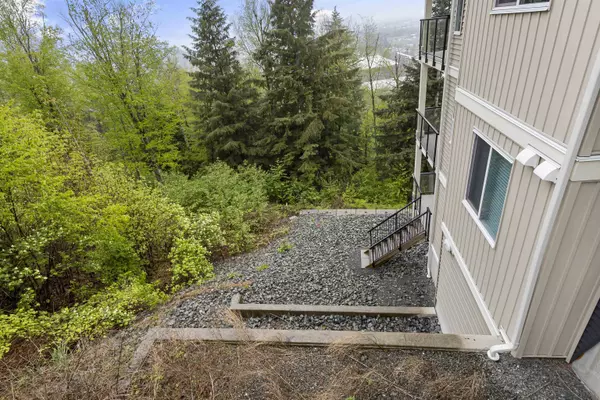 Chilliwack, BC V2R 0W1,6026 Lindeman ST #133