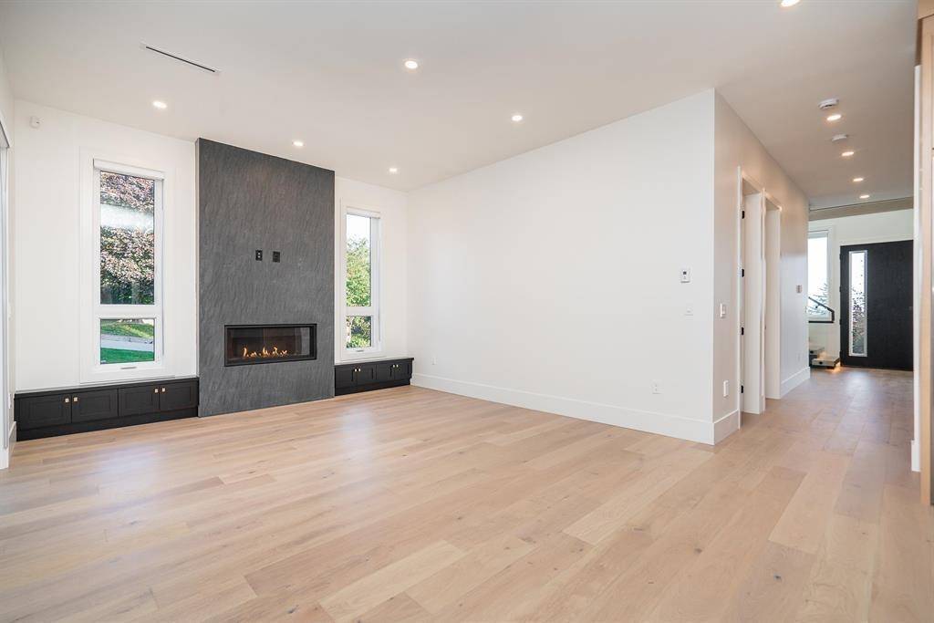 Burnaby, BC V5J 3A7,5091 Patrick ST