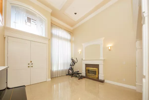 Richmond, BC V7C 3M7,7471 Lindsay RD