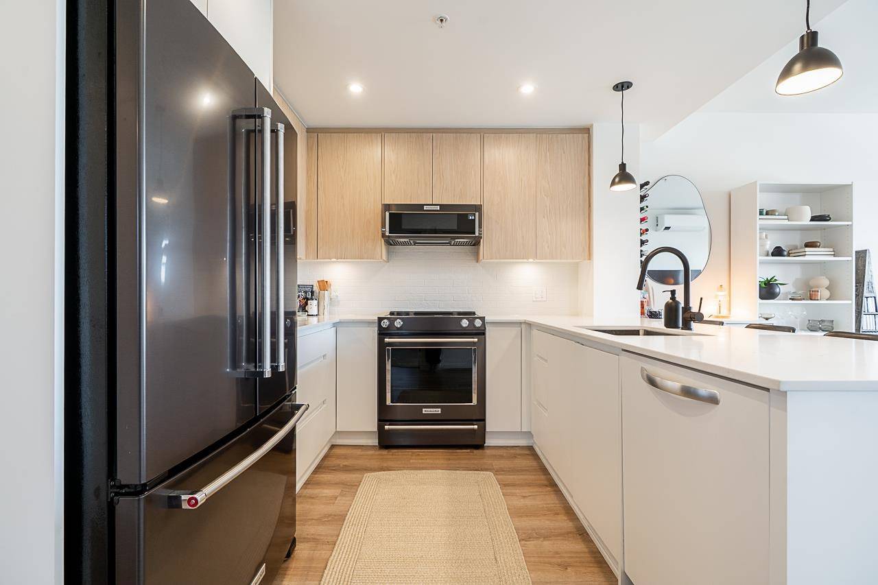 Port Coquitlam, BC V3C 0S6,2180 Kelly AVE #1201
