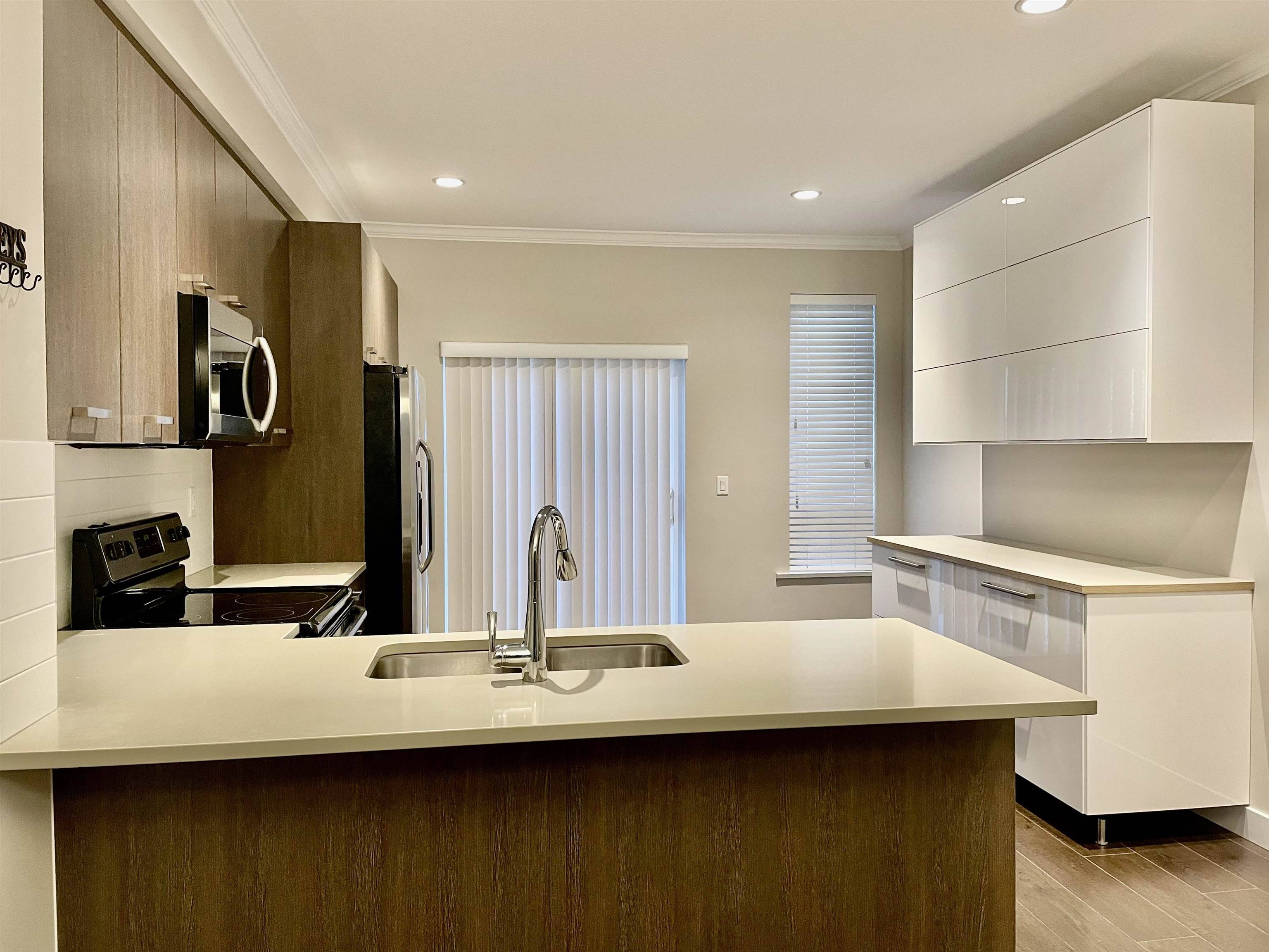 Surrey, BC V3X 0G8,5888 144 ST #122