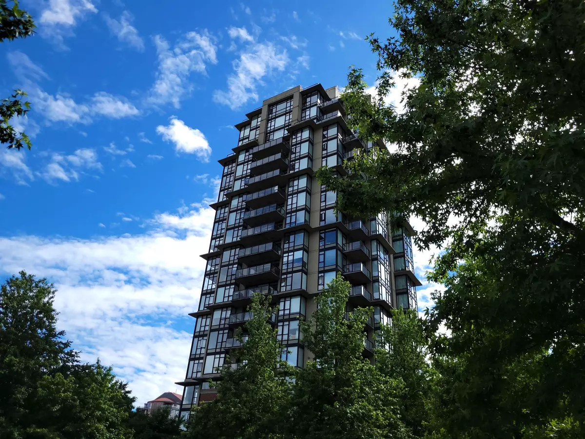 New Westminster, BC V3L 0A8,11 E Royal AVE #1101