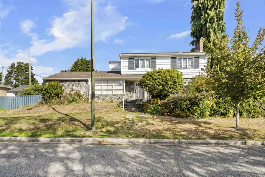 609 W 52nd AVE, Vancouver, BC V6P 1G3