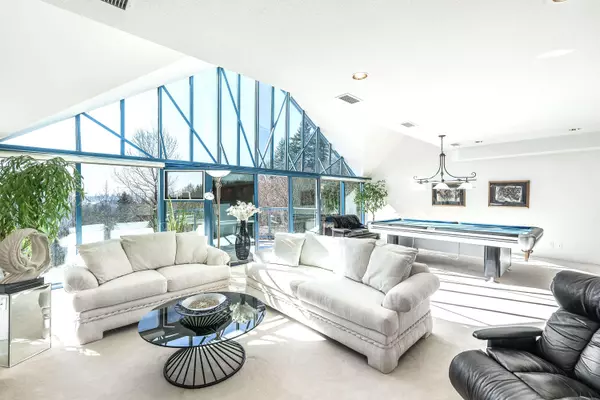 North Vancouver, BC V7H 1Y3,999 Berkley RD #311