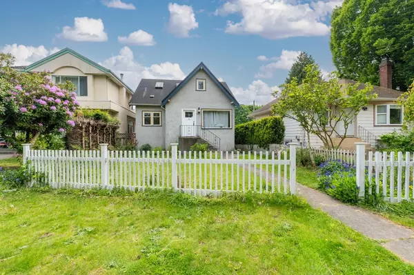 Vancouver, BC V6P 2J4,922 Park DR