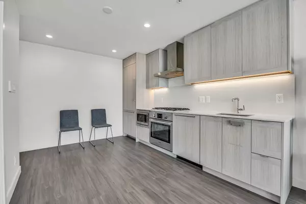 Burnaby, BC V5C 0M2,2351 Beta AVE #2502