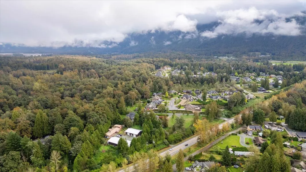 10393 Caryks RD, Rosedale, BC V0X 1X1