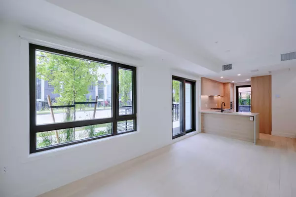 Vancouver, BC V6M 2W4,6322 Oak ST