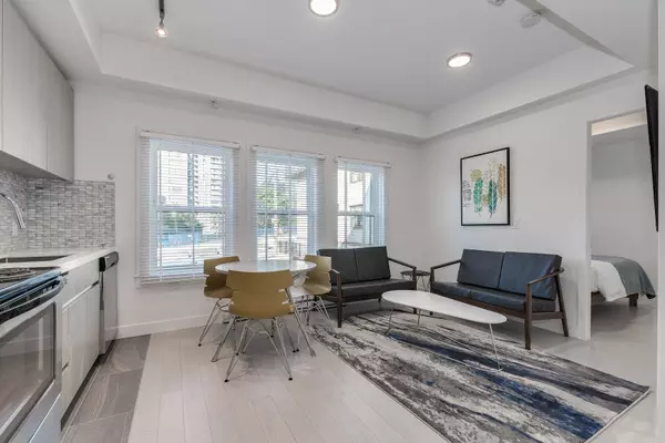 1431 Haro Street #102, Vancouver, BC V6G 1G2