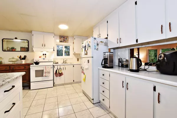 Mission, BC V0M 1G0,41711 Taylor RD #3