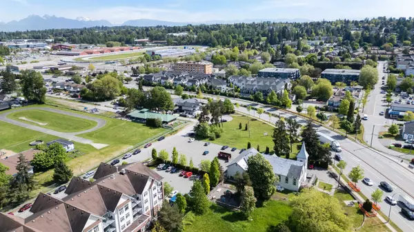 Surrey, BC V3S 1N1,17575 58a AVE
