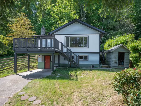 642 Gower Point RD, Gibsons, BC V0N 1V8
