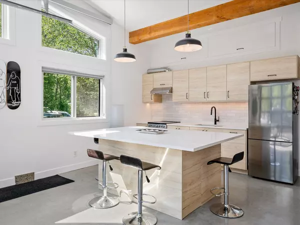 Squamish, BC V0N 1T0,540 Doghaven LN