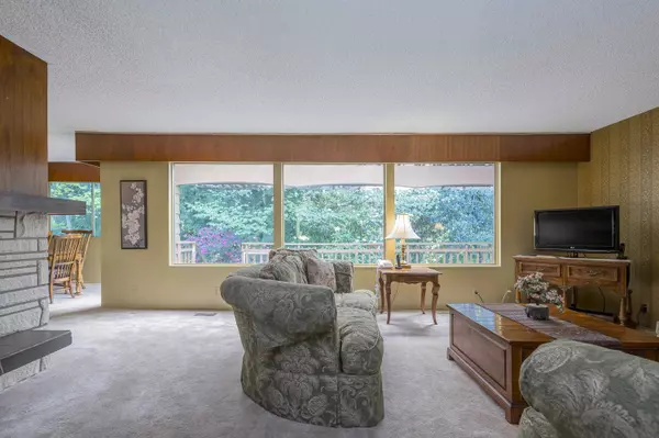 Coquitlam, BC V3K 3L1,1168 Charland AVE