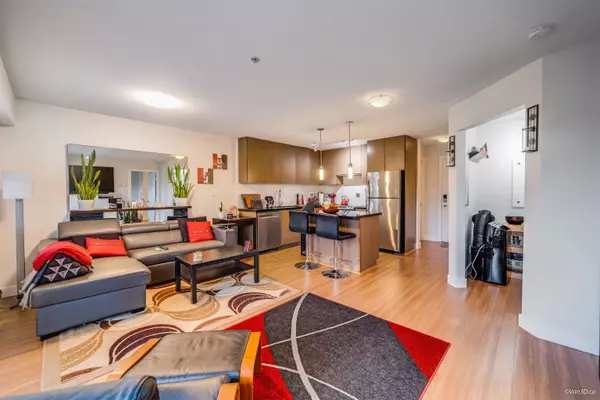 Surrey, BC V3Z 2L5,15735 Croydon DR #313