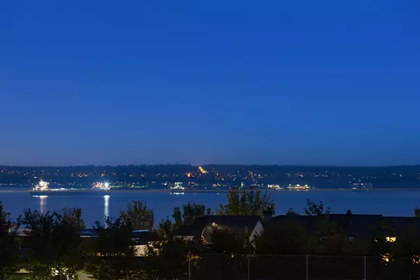 West Vancouver, BC V7V 2C5,2449 Kings AVE