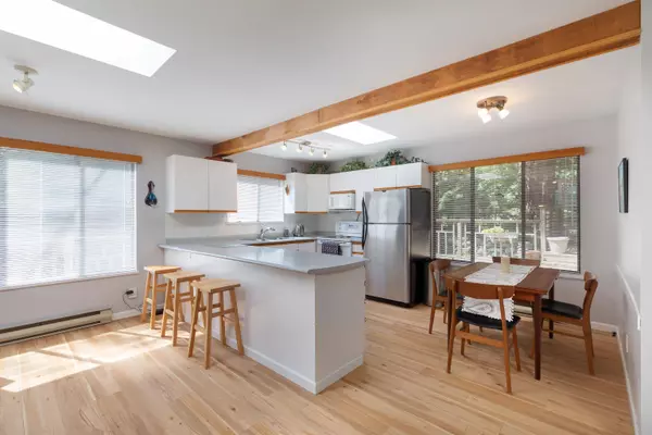 Keats Island, BC V0N 1V0,350 Oak AVE