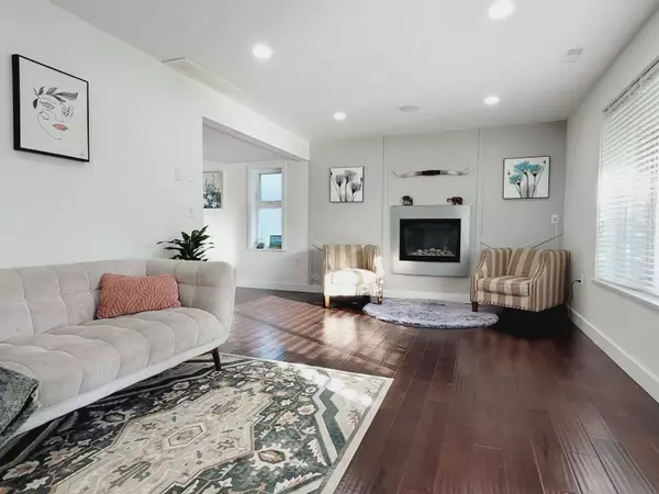 Delta, BC V4M 2X9,971 51a ST