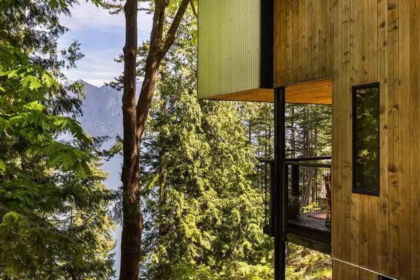 Bowen Island, BC V0N 1G1,1283 Park RD