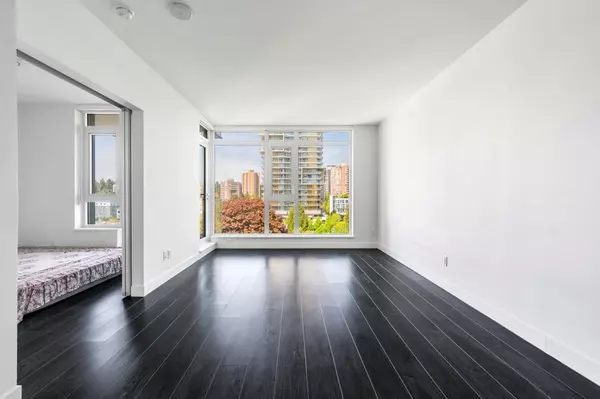 Burnaby, BC V5H 0K7,6398 Silver AVE #604