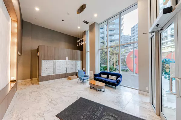 Richmond, BC V6X 0R5,8628 Hazelbridge WAY #914