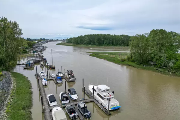 Delta, BC V4K 1R9,4753 W River RD #304