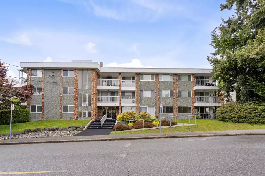 1331 Fir ST #106, White Rock, BC V4B 4B3