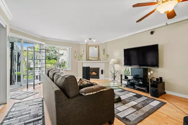 Surrey, BC V3V 7R5,9273 122nd ST #43