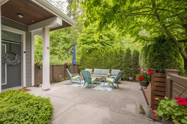 Surrey, BC V3Z 0R1,2958 159 ST #18