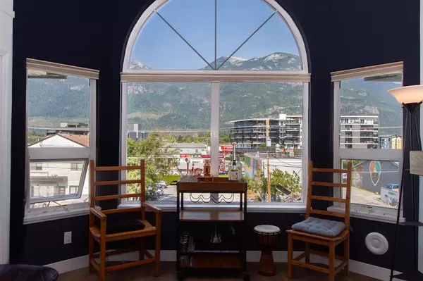 Squamish, BC V8B 0K1,1466 Pemberton AVE #304