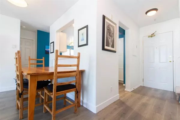 Squamish, BC V8B 0K1,1466 Pemberton AVE #304