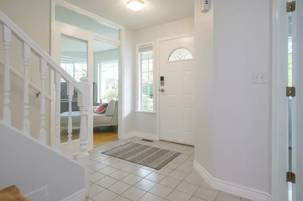 Surrey, BC V4A 9C1,885 165 ST