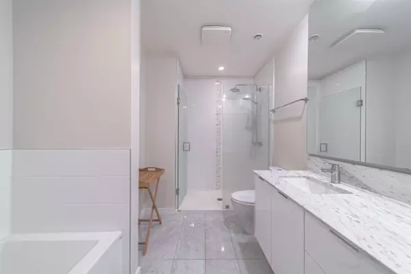 7368 Gollner AVE #1705 Richmond, BC V6Y 0H9