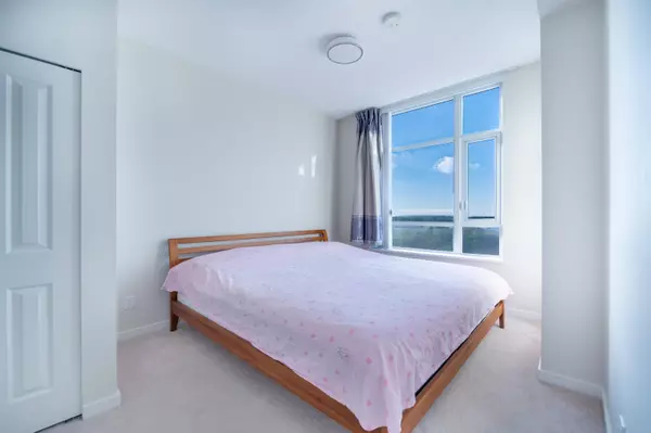 7368 Gollner AVE #1705 Richmond, BC V6Y 0H9