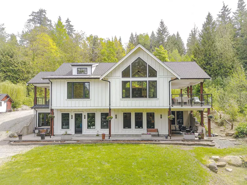 12290 269 ST, Maple Ridge, BC V2W 1N8