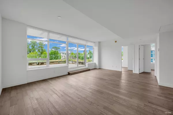 Vancouver, BC V5Z 0H7,5077 Cambie ST #303