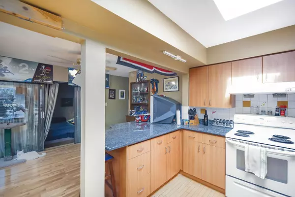 Richmond, BC V7A 3S3,10971 Dennis Crescent