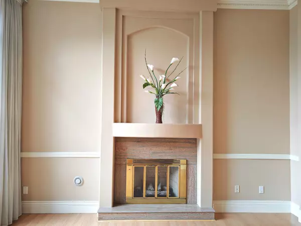 Richmond, BC V7C 2X5,6451 Comstock RD