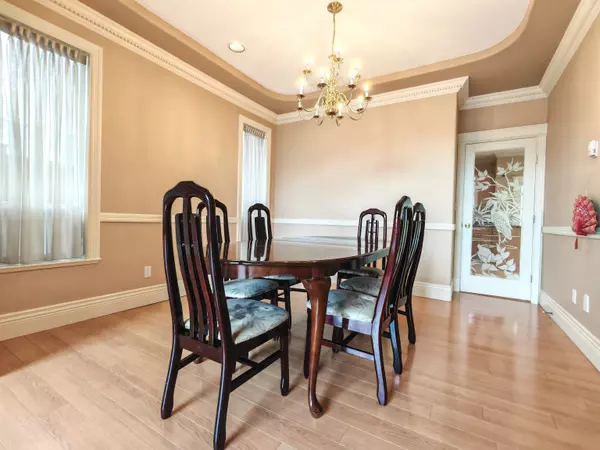 Richmond, BC V7C 2X5,6451 Comstock RD