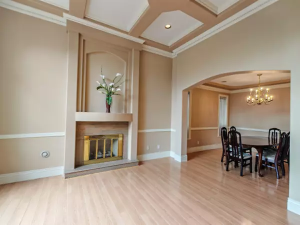 Richmond, BC V7C 2X5,6451 Comstock RD