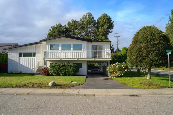 395 52 ST, Delta, BC V4M 2Y5