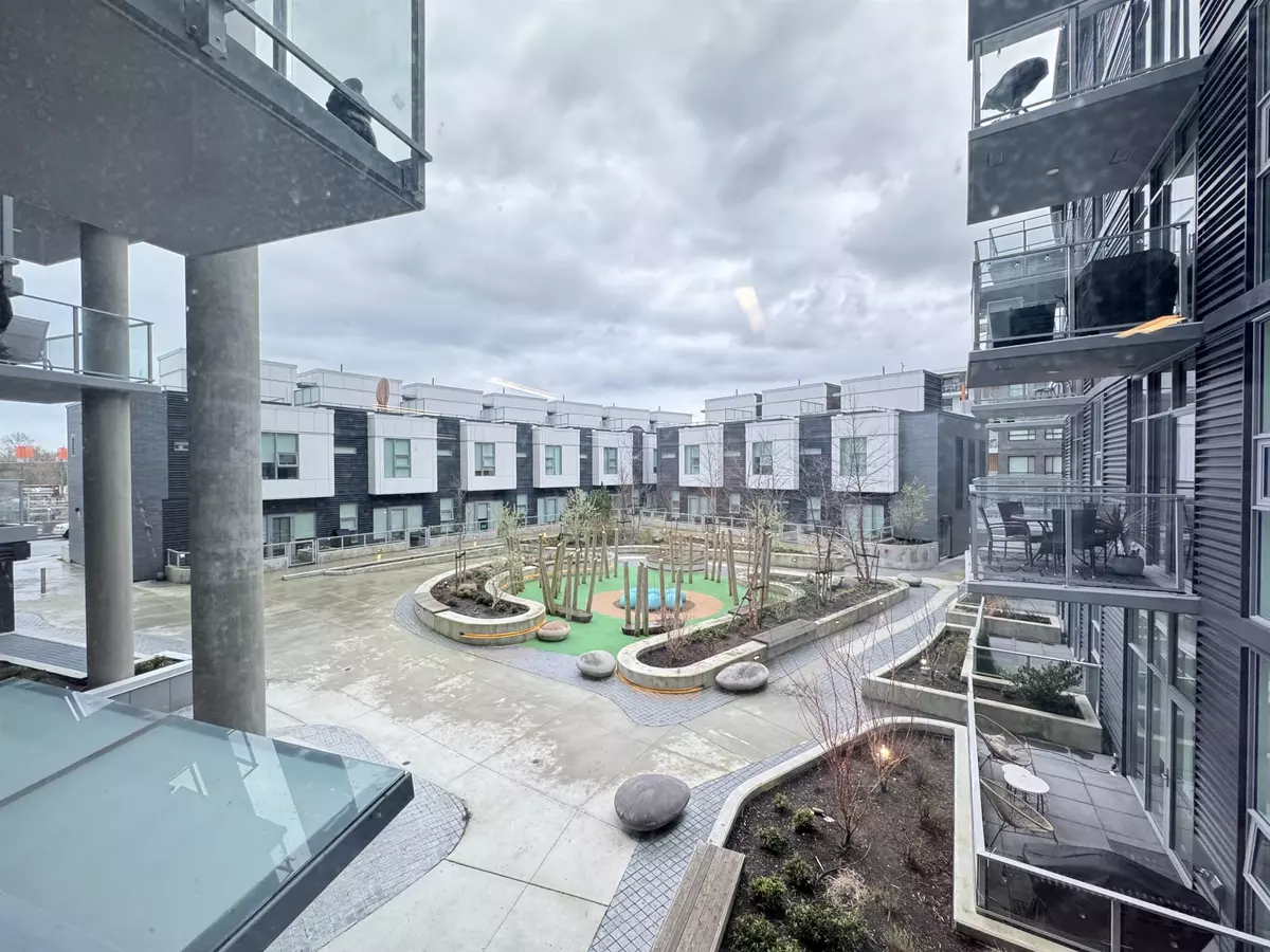 Vancouver, BC V5S 0G7,3430 E Kent Avenue South #902