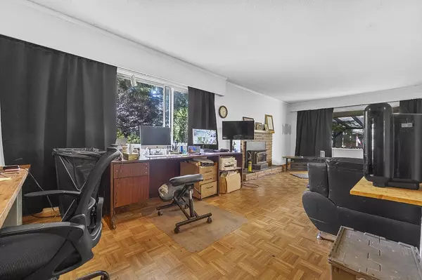 Maple Ridge, BC V2X 2Y3,21670 119 AVE
