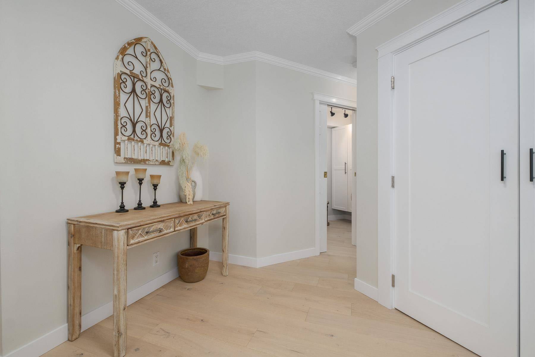 Port Moody, BC V3H 2W2,588 Ioco RD