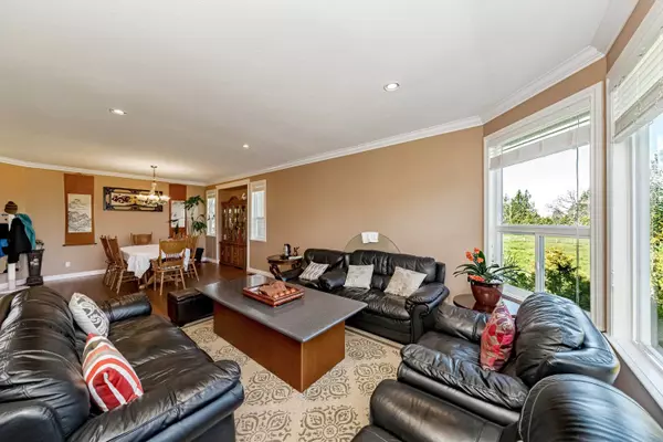 Langley, BC V2Y 2N8,22470 64 AVE