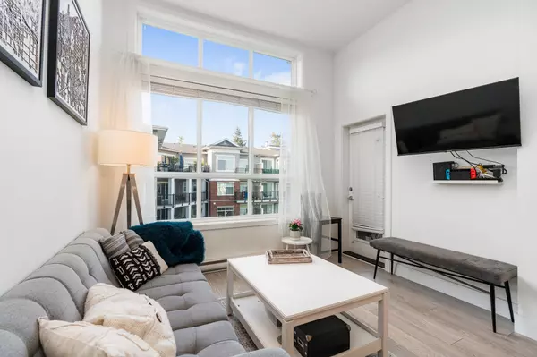 Surrey, BC V4N 6R6,6468 195a ST #410