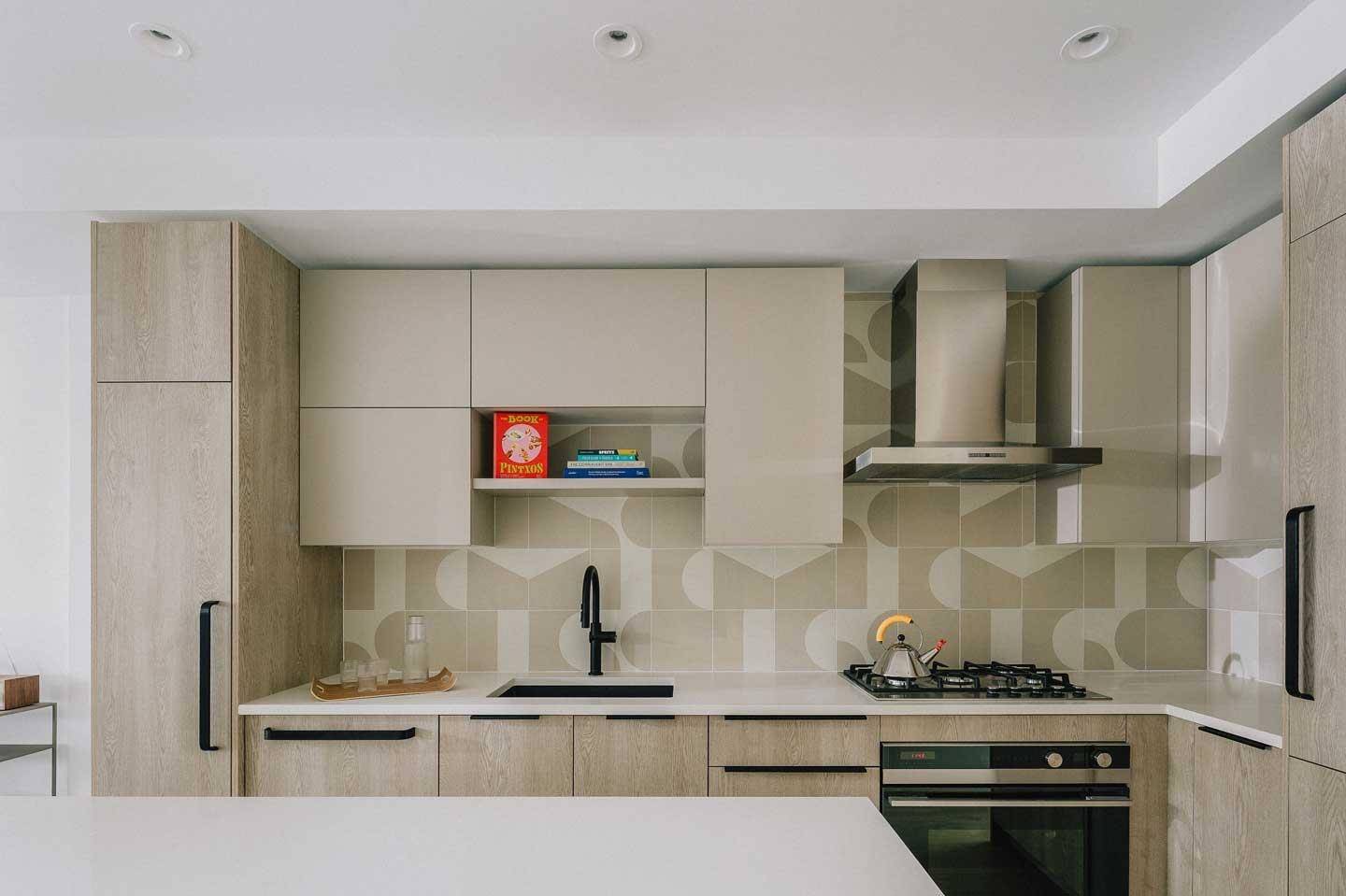 322 E 15th AVE #209 Vancouver, BC V5T 0K5