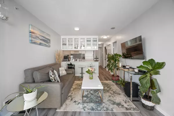 1367 Alberni ST #911, Vancouver, BC V6E 4R9